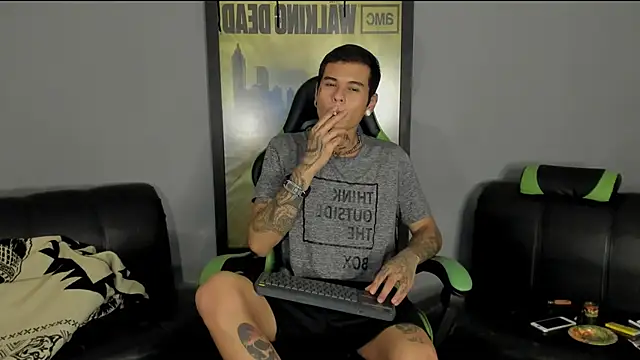 Snapshot of jamesinked_ chatting on February 2025 09:52:02 PM jamesinked online show from February 2025 09:52:02 PM