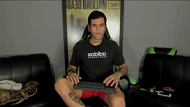 Snapshot of jamesinked_ chatting on March 2025 07:41:01 AM jamesinked online show from March 2025 07:41:01 AM