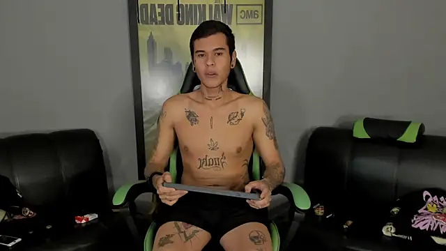 Snapshot of jamesinked_ chatting on March 2025 08:03:02 PM jamesinked online show from March 2025 08:03:02 PM