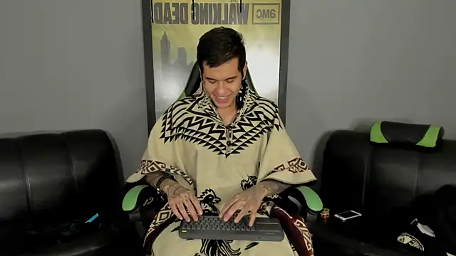 Snapshot of jamesinked_ chatting on March 2025 02:16:01 PM jamesinked online show from March 2025 02:16:01 PM