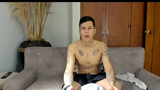 jamesinked  online show from December 2025 01:34:01 AM