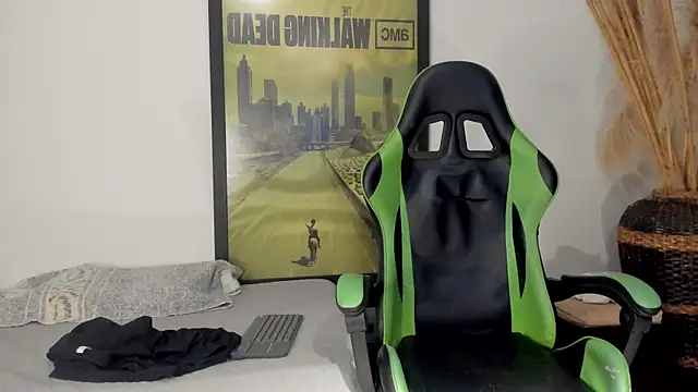 jamesinked  online show from January 2026 06:13:02 PM