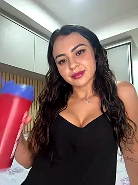 carol amorim online show from December 2024 10:50:01 PM