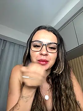 carol amorim online show from October 2025 03:03:02 AM