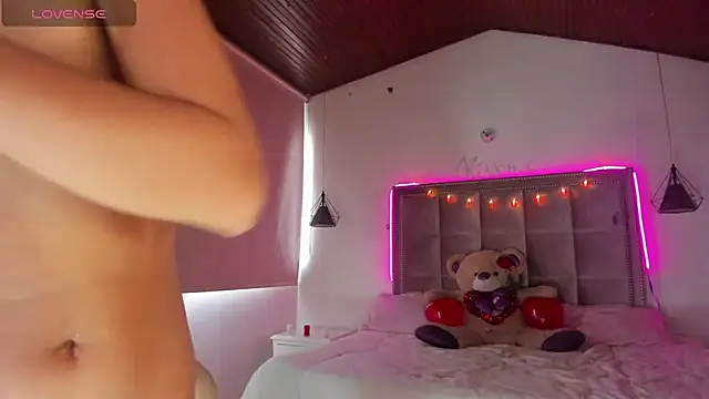 Snapshot of Melody_Ds chatting on February 2025 10:09:01 PM Melody Ds online show from February 2025 10:09:01 PM