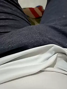 Snapshot of beautiful_hands_ chatting on January 2025 04:24:01 PM beautiful hands  online show from January 2025 04:24:01 PM