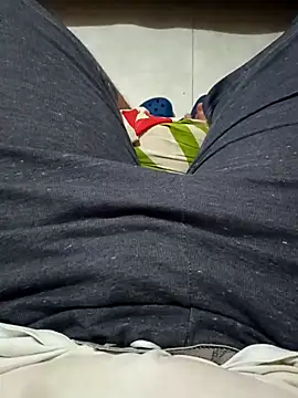 Snapshot of beautiful_hands_ chatting on February 2025 06:47:02 AM beautiful hands  online show from February 2025 06:47:02 AM