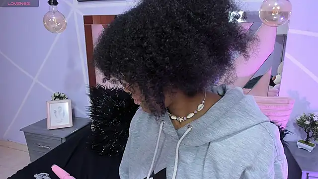 Elith noa online show from February 2025 11:37:01 PM