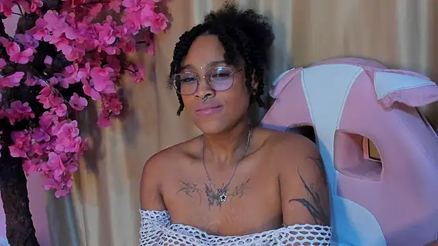 Elith noa online show from March 2025 04:45:02 AM