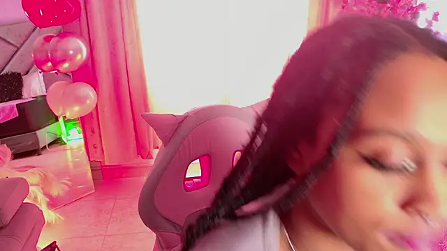 Elith noa online show from February 2026 07:43:01 PM