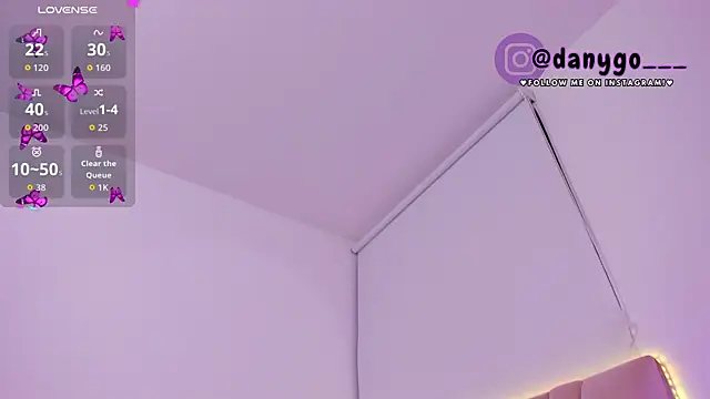 ZarianaEvanz online show from September 2025 11:04:02 PM