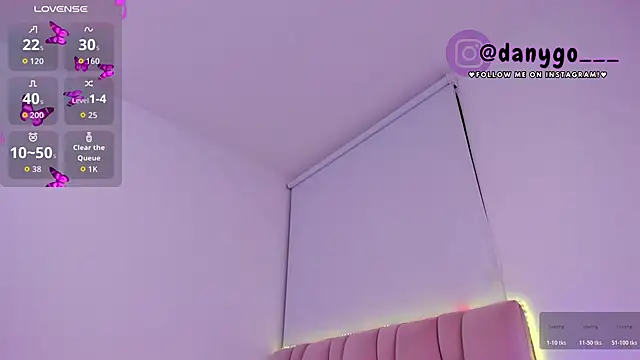 ZarianaEvanz online show from November 2025 11:25:01 PM