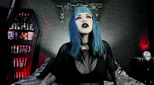 Snapshot of DimmuandDarkness chatting on January 2025 01:54:01 AM DimmuandDarkness online show from January 2025 01:54:01 AM