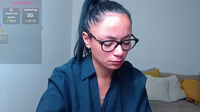 Snapshot of BabySerene chatting on October 2025 01:38:01 AM BabySerene online show from October 2025 01:38:01 AM