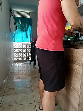 Snapshot of LEIRIS_Y_FRED_01 chatting on October 2025 01:55:02 PM LEIRIS Y FRED 01 online show from October 2025 01:55:02 PM