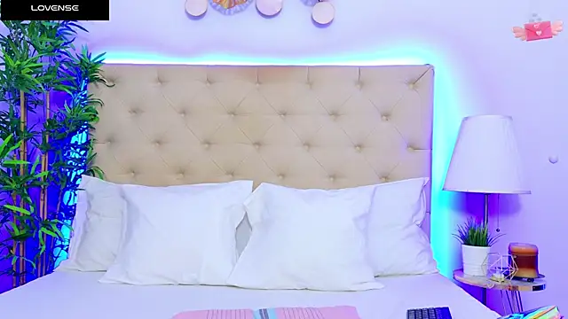 DaliyaArabian online show from February 2025 12:36:02 PM