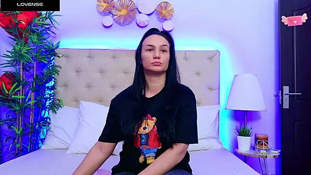 DaliyaArabian online show from February 2025 12:43:02 PM