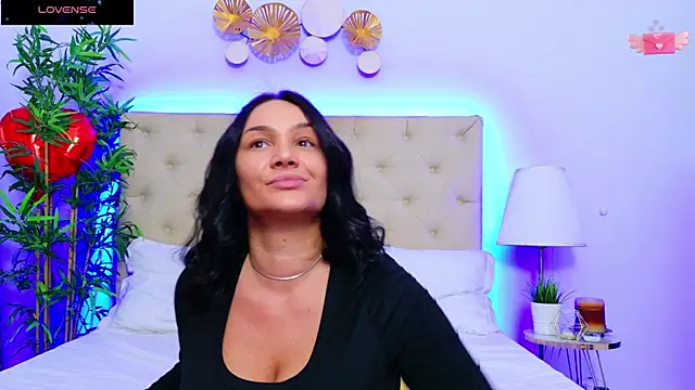 DaliyaArabian online show from March 2025 12:11:01 PM