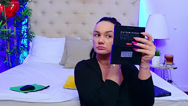 DaliyaArabian online show from March 2025 01:01:02 PM