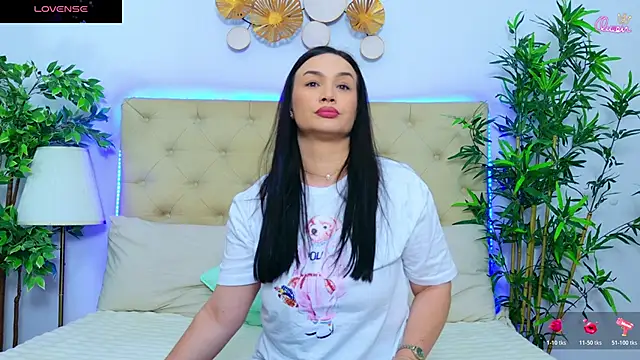 Snapshot of DaliyaArabian chatting on May 2026 12:12:02 PM DaliyaArabian online show from May 2026 12:12:02 PM