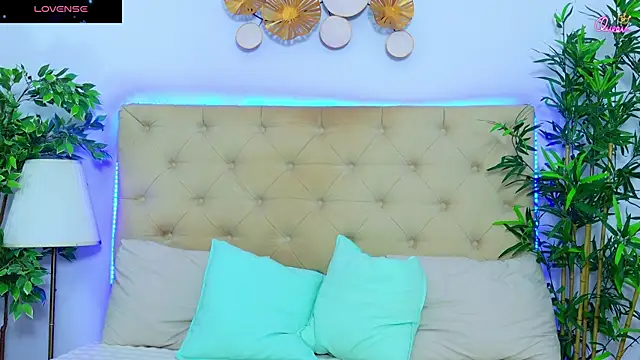 Snapshot of DaliyaArabian chatting on May 2026 12:11:01 PM DaliyaArabian online show from May 2026 12:11:01 PM