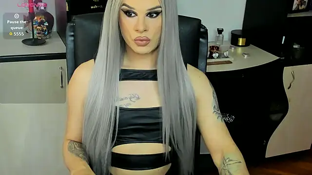 Snapshot of EvelynLexy chatting on May 2026 04:14:02 PM EvelynLexy online show from May 2026 04:14:02 PM