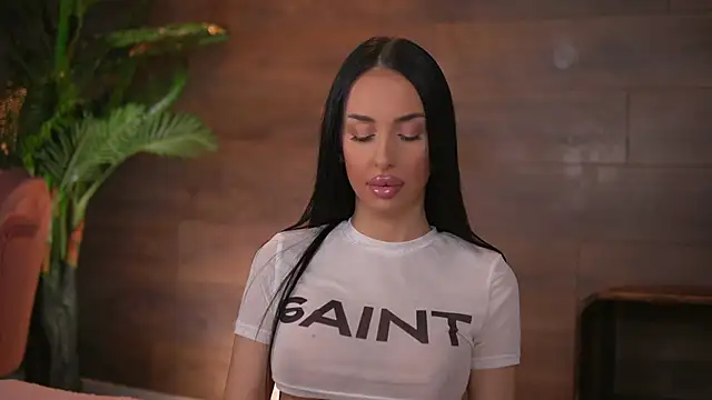 KairaAndrews online show from January 2026 07:37:02 PM