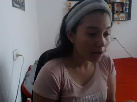 HannaKlein online show from February 2025 07:18:02 PM