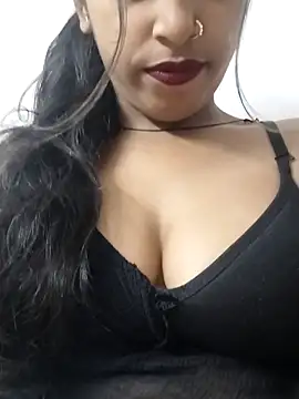 Snapshot of Rashmi_Singhal chatting on February 2025 12:55:02 PM Rashmi Singhal online show from February 2025 12:55:02 PM