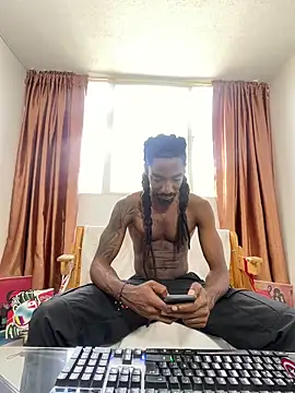 Snapshot of Malkon_Big chatting on May 2026 03:19:02 PM Malkon Big online show from May 2026 03:19:02 PM