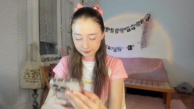 Snapshot of Jenny_darling_love chatting on January 2025 07:16:01 PM Jenny darling love online show from January 2025 07:16:01 PM