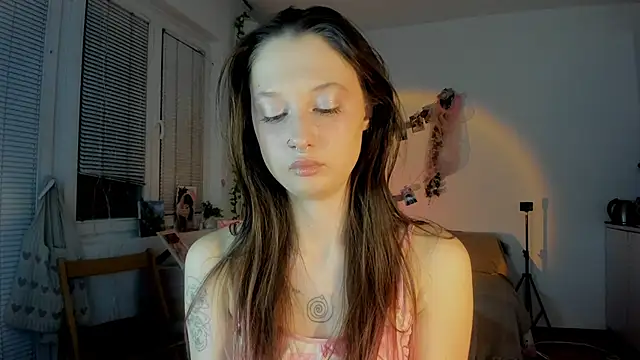 Snapshot of Jenny_darling_love chatting on March 2025 07:02:01 PM Jenny darling love online show from March 2025 07:02:01 PM