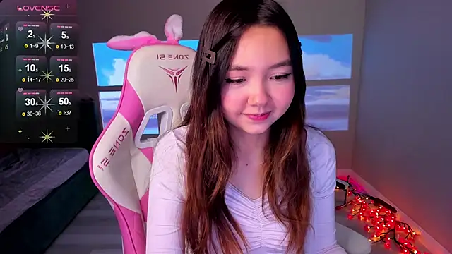 Fluffy Rose online show from November 2025 03:02:01 PM