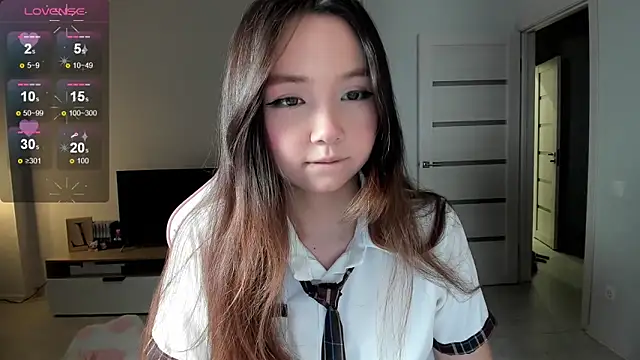 Fluffy Rose online show from February 2026 01:07:01 PM