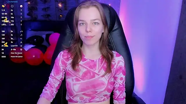 Snapshot of Tina_Tayllor chatting on February 2025 07:14:01 PM Tina Tayllor online show from February 2025 07:14:01 PM