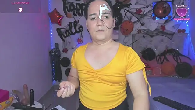 Snapshot of tania_lucia1 chatting on October 2025 09:06:01 PM tania lucia1 online show from October 2025 09:06:01 PM