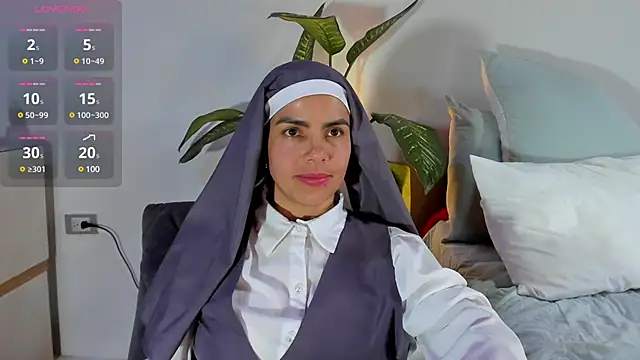 ClaraMariaMon online show from January 2025 06:43:02 PM