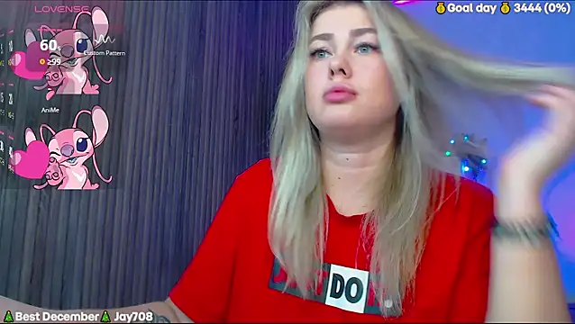 SuchCute online show from December 2025 02:42:01 AM