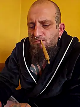 Snapshot of TattooedDick92 chatting on January 2025 11:31:01 AM TattooedDick92 online show from January 2025 11:31:01 AM