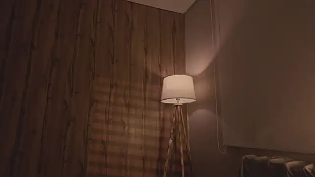 MariMaddison online show from November 2025 08:19:02 PM