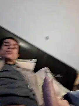 Snapshot of Tulio_maravilha12 chatting on February 2026 04:54:01 PM Tulio maravilha12 online show from February 2026 04:54:01 PM