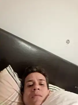 Snapshot of Tulio_maravilha12 chatting on March 2026 10:06:01 AM Tulio maravilha12 online show from March 2026 10:06:01 AM