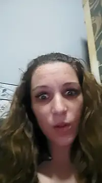 Snapshot of Amira_17 chatting on January 2025 07:18:01 PM Amira 17 online show from January 2025 07:18:01 PM