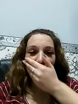 Snapshot of Amira_17 chatting on January 2025 10:21:01 PM Amira 17 online show from January 2025 10:21:01 PM
