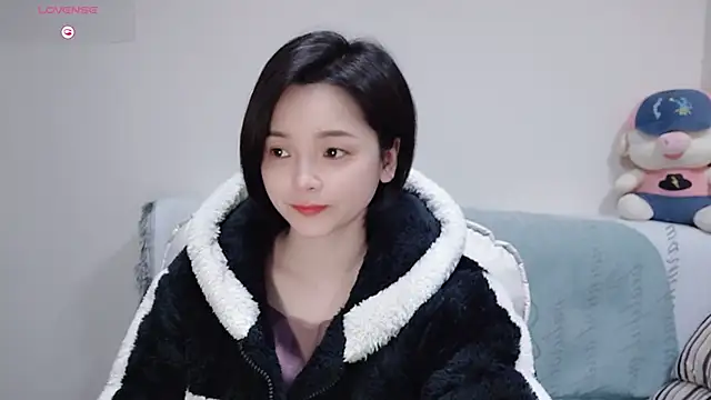 judy522 online show from January 2025 06:01:02 PM