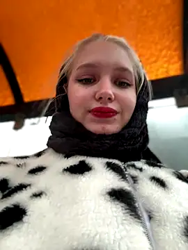 Milkyy wway online show from December 2024 07:43:01 AM