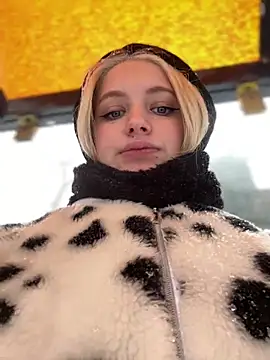 Milkyy wway online show from March 2025 07:37:02 AM