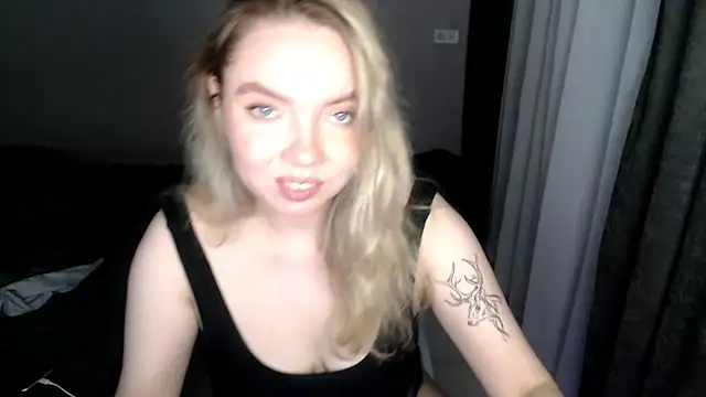 Snapshot of PolinaXXXJones chatting on March 2025 04:24:02 PM PolinaXXXJones online show from March 2025 04:24:02 PM