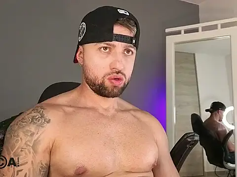 OwenMaximus814 online show from February 2026 08:17:02 PM