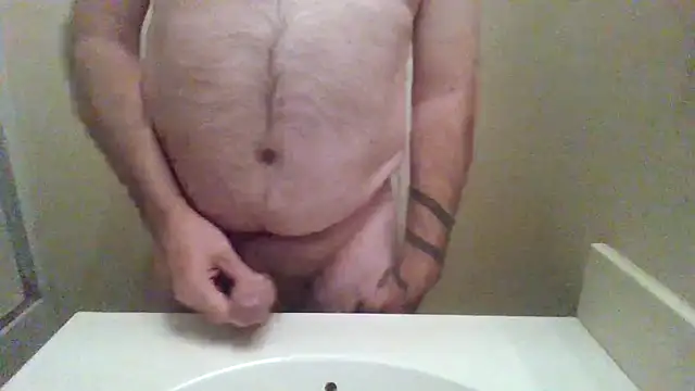 WatchinU82 online show from November 2025 05:18:02 AM